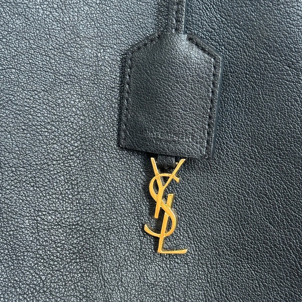 HP 🎉YSL Saint Laurent East-West Tote Black Leather Shopping Bag - Picture 6 of 15